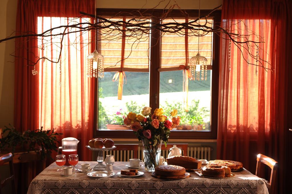 Agriturismo La Rosa Tea Villa Urbania Kültér fotó